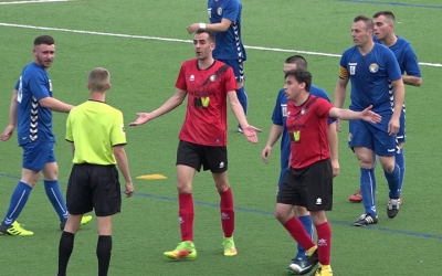 El Marina Can Gambús (de blau) jugarà finalment a Tercera Catalana